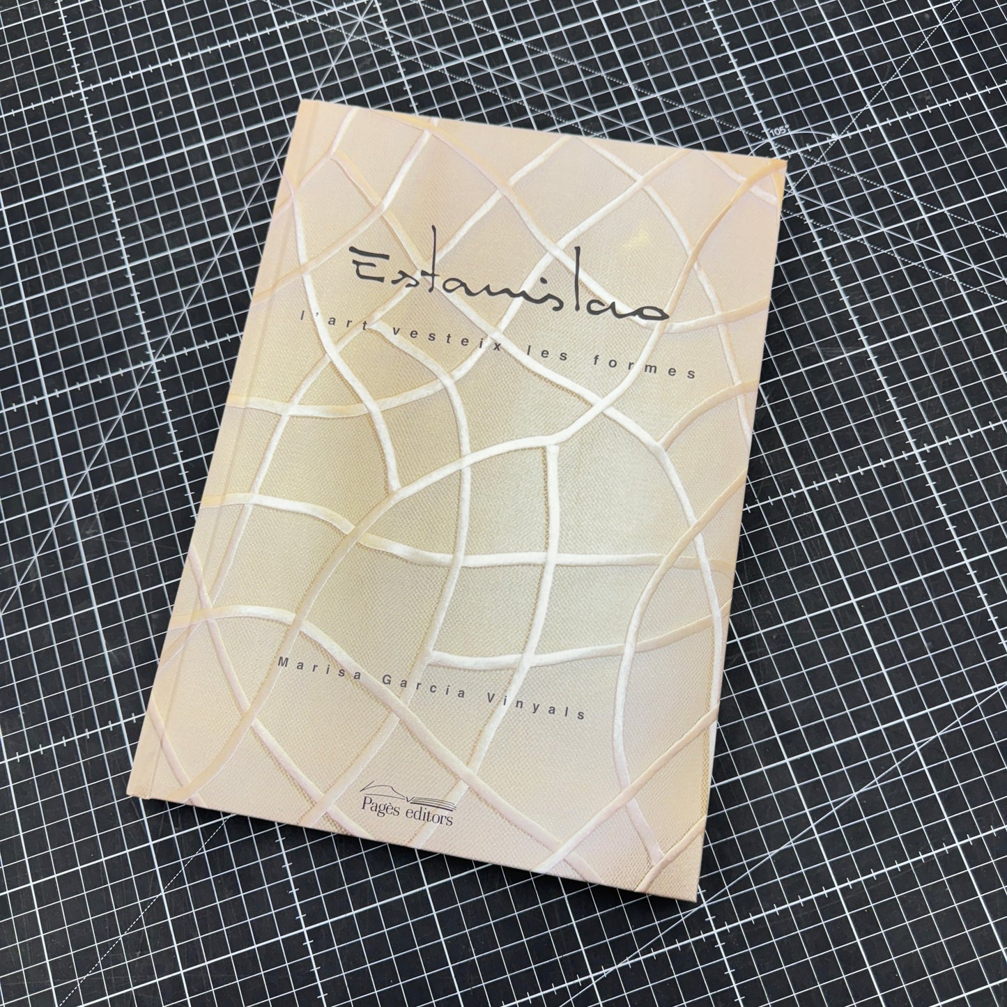 Estanislao - L'Art Vesteix les Formes (livro em catalão)
