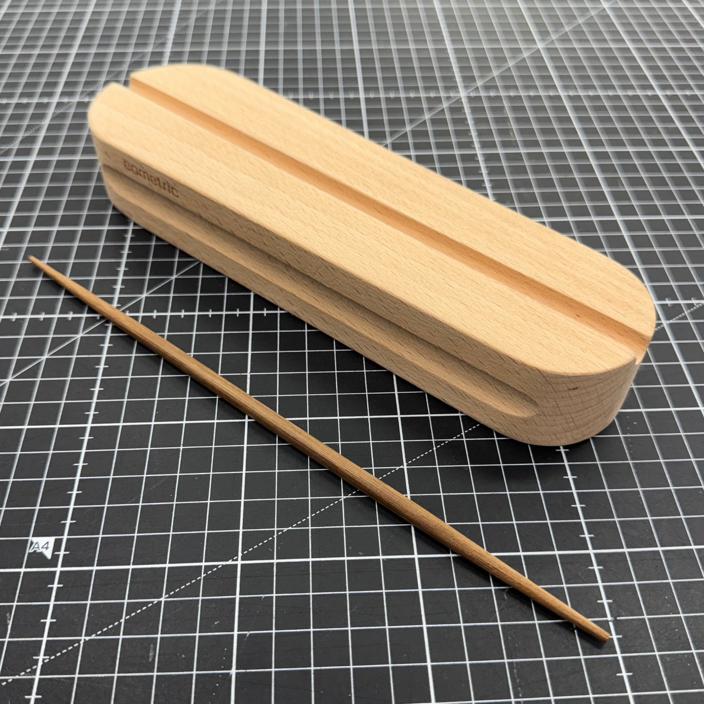 El Clapper Madera de Sastre para planchar con ranura y palillo