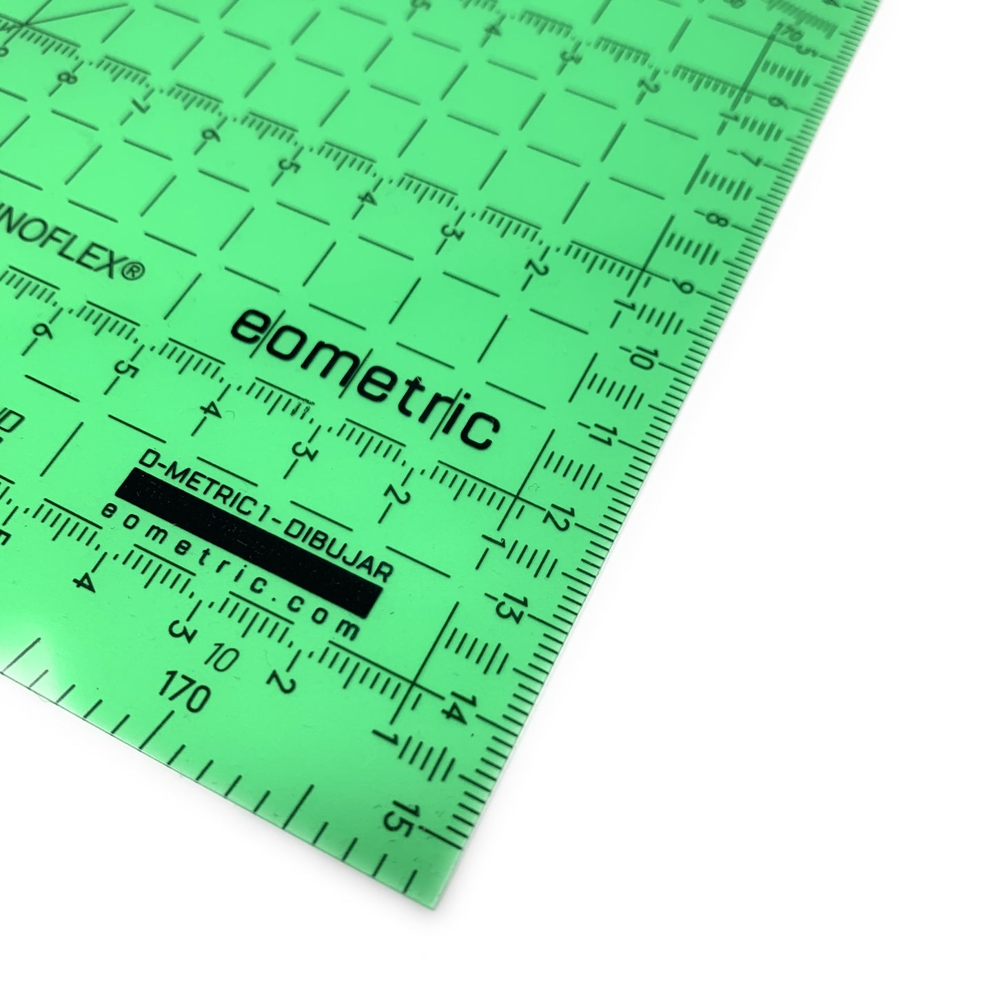 Regla de Patronaje Costura Patchwork - EOMETRIC el verde cuadriculada con transportador - eometric precision